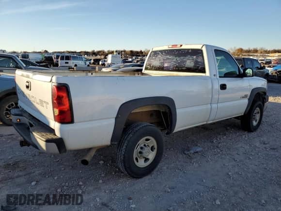 2005 Chevrolet Silverado 2500HD с VIN 1GCHC24285E150966, выставлен на аукционе Copart как лот 84203594 с пробегом 205 701 миль миль и Списание • Salvage title. История ставок и продаж доступна на DreamBid. Изображение 3.