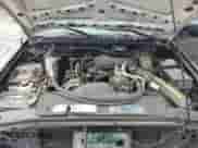 2002 Chevrolet Blazer LS с VIN 1GNCS18WX2K134115, выставлен на аукционе Copart как лот 70031785 с пробегом 179 669 миль миль и На запчасти • Non repairable. История ставок и продаж доступна на DreamBid. Изображение 12.