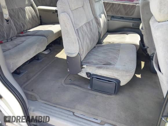 1997 Chevrolet Venture с VIN 1GNDX06E5VD152072, выставлен на аукционе IAAI как лот 42382723 с пробегом 249 460 миль миль и . История ставок и продаж доступна на DreamBid. Изображение 8.