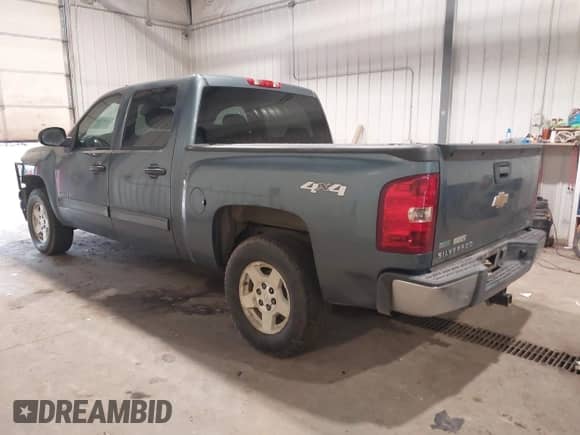2011 Chevrolet Silverado 1500 LS z VIN 3GCPKREA7BG342977, wystawiony jako IAAI lot #42875452 z przebiegiem 203 897 mil mil oraz . Historia ofert i sprzedaży dostępna na DreamBid. Obrazek 3.