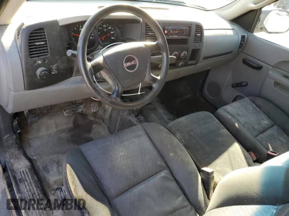 2011 GMC Sierra 1500 Work Truck z VIN 1GTN2TEX5BZ342761, wystawiony jako Copart lot #48891425 z przebiegiem 169 410 mil mil oraz Szkoda całkowita • Salvage title. Historia ofert i sprzedaży dostępna na DreamBid. Obrazek 8.
