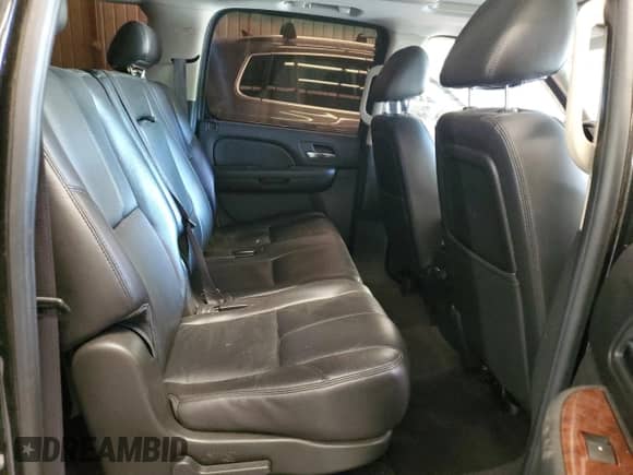 2009 Chevrolet Suburban 2LT с VIN 1GNFK26389R297813, выставлен на аукционе Copart как лот 68130925 с пробегом Не указан миль и Списание • Salvage title. История ставок и продаж доступна на DreamBid. Изображение 11.