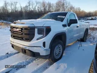 2023 GMC Sierra 1500 с VIN 3GTNUAED0PG362010, выставлен на аукционе Copart как лот 87900335 с пробегом 23 496 миль миль и Списание • Salvage title. История ставок и продаж доступна на DreamBid. Изображение 1.