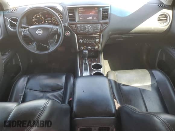 2015 Nissan Pathfinder S z VIN 5N1AR2MN4FC707505, wystawiony jako Copart lot #71823045 z przebiegiem 151 639 mil mil oraz Czysty tytuł • Clean title. Historia ofert i sprzedaży dostępna na DreamBid. Obrazek 8.