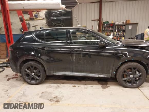 2024 Dodge Hornet R/T Plus с VIN ZACPDFDW1R3A08529, выставлен на аукционе IAAI как лот 41554215 с пробегом 9 286 миль миль и . История ставок и продаж доступна на DreamBid. Изображение 14.