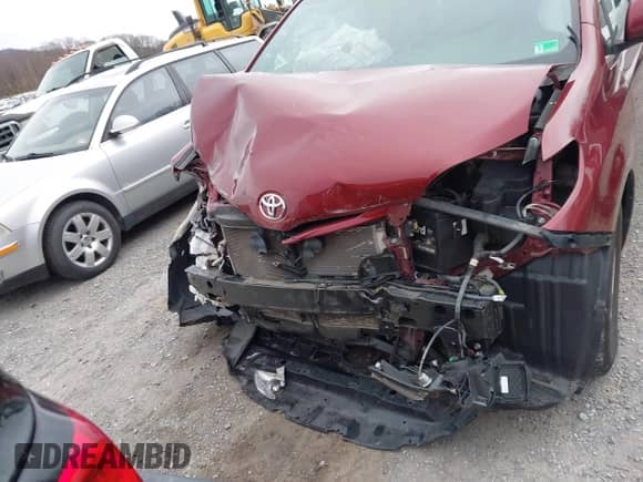 2017 Toyota Sienna LE Auto Access Seat с VIN 5TDKZ3DC9HS856281, выставлен на аукционе IAAI как лот 41845009 с пробегом Не указан миль и . История ставок и продаж доступна на DreamBid. Изображение 13.