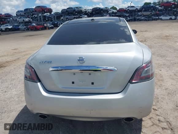 2014 Nissan Maxima SV z VIN 1N4AA5AP1EC494763, wystawiony jako IAAI lot #42931030 z przebiegiem 169 540 mil mil oraz . Historia ofert i sprzedaży dostępna na DreamBid. Obrazek 17.