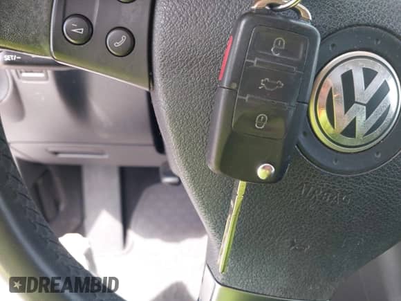 2009 Volkswagen Tiguan S с VIN WVGAV75N19W508048, выставлен на аукционе IAAI как лот 42754273 с пробегом 84 535 миль миль и . История ставок и продаж доступна на DreamBid. Изображение 11.