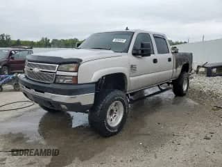 2006 Chevrolet Silverado 2500HD LT3 z VIN 1GCHK23256F116564, wystawiony jako Copart lot #68385255 z przebiegiem Nie podano mil oraz Nie do naprawy • Non repairable. Historia ofert i sprzedaży dostępna na DreamBid. Obrazek 1.