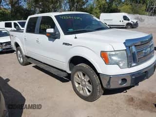 2009 Ford F-150 XL with VIN 1FTPW14V89FA63060, listed as a IAAI auction lot 43352574 with 205,220 mi miles and . Bid and sale history available at DreamBid. Image 1.