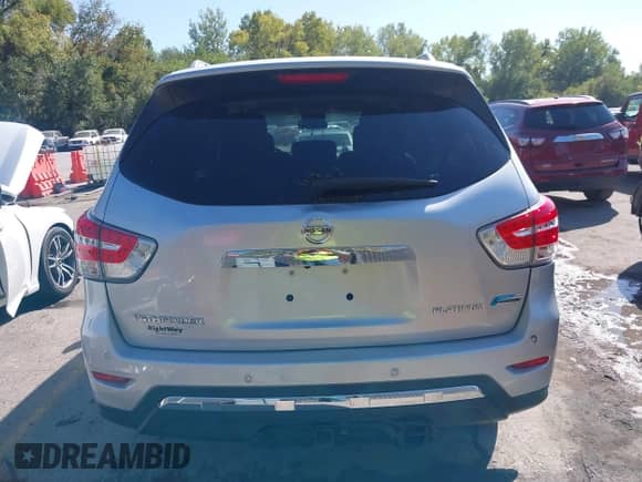 2014 Nissan Pathfinder Platinum Hybrid with VIN 5N1CR2MN5EC642025, listed as a IAAI auction lot 40488450 with 91,360 mi miles and . Bid and sale history available at DreamBid. Image 16.