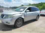 2014 Nissan Pathfinder S z VIN 5N1AR2MM9EC650952, wystawiony jako IAAI lot #42620154 z przebiegiem 174 690 mil mil oraz . Historia ofert i sprzedaży dostępna na DreamBid. Obrazek 2.