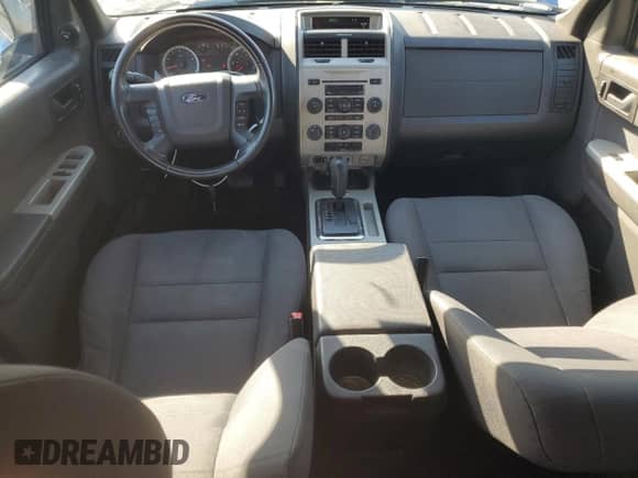 2011 Ford Escape XLT с VIN 1FMCU9DG0BKB10577, выставлен на аукционе Copart как лот 81496245 с пробегом 147 909 миль миль и Чистый • Clean title. История ставок и продаж доступна на DreamBid. Изображение 8.