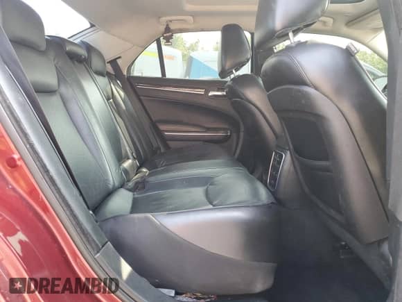 2017 Chrysler 300 C с VIN 2C3CCAKG5HH597095, выставлен на аукционе Copart как лот 59015145 с пробегом 157 751 миль миль и Чистый • Clean title. История ставок и продаж доступна на DreamBid. Изображение 10.