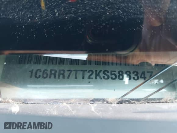 2019 Ram 1500 Big Horn z VIN 1C6RR7TT2KS588347, wystawiony jako IAAI lot #42388505 z przebiegiem 85 260 mil mil oraz . Historia ofert i sprzedaży dostępna na DreamBid. Obrazek 9.