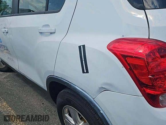 2020 Chevrolet Trax LS с VIN 3GNCJNSB5LL269468, выставлен на аукционе IAAI как лот 43552264 с пробегом 70 378 миль миль и . История ставок и продаж доступна на DreamBid. Изображение 25.