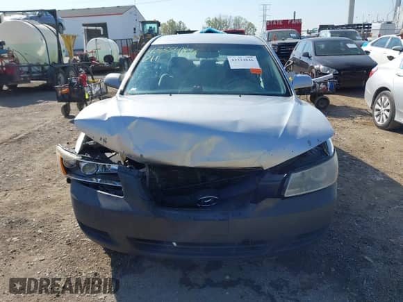 2008 Hyundai Sonata GLS z VIN 5NPET46C68H393717, wystawiony jako IAAI lot #43334846 z przebiegiem 189 366 mil mil oraz . Historia ofert i sprzedaży dostępna na DreamBid. Obrazek 12.
