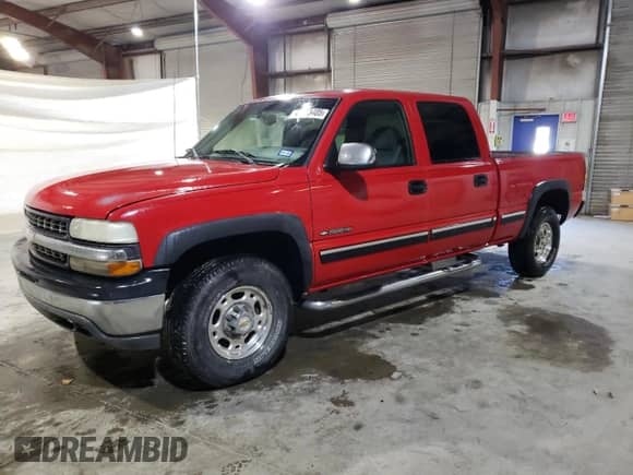 2002 Chevrolet Silverado 1500HD LS with VIN 1GCGC13UX2F247813, listed as a Copart auction lot 47853405 with 405,716 mi miles and Salvage title. Bid and sale history available at DreamBid. Image 1.