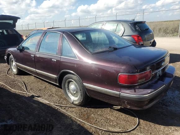 1993 Chevrolet Caprice с VIN 1G1BN5379PW119651, выставлен на аукционе Copart как лот 77792504 с пробегом 4 883 миль миль и На запчасти • Non repairable. История ставок и продаж доступна на DreamBid. Изображение 2.