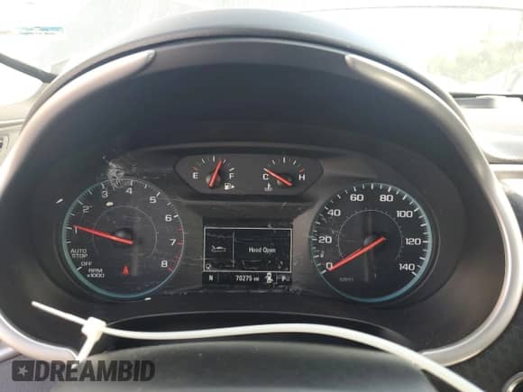 2020 Chevrolet Malibu LS z VIN 1G1ZB5ST8LF138014, wystawiony jako Copart lot #71887135 z przebiegiem 70 275 mil mil oraz Szkoda całkowita • Salvage title. Historia ofert i sprzedaży dostępna na DreamBid. Obrazek 9.