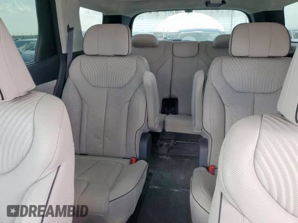 2024 Hyundai Palisade Calligraphy с VIN KM8R7DGE3RU650387, выставлен на аукционе Copart как лот 68911785 с пробегом 31 858 миль миль и Списание • Salvage title. История ставок и продаж доступна на DreamBid. Изображение 10.