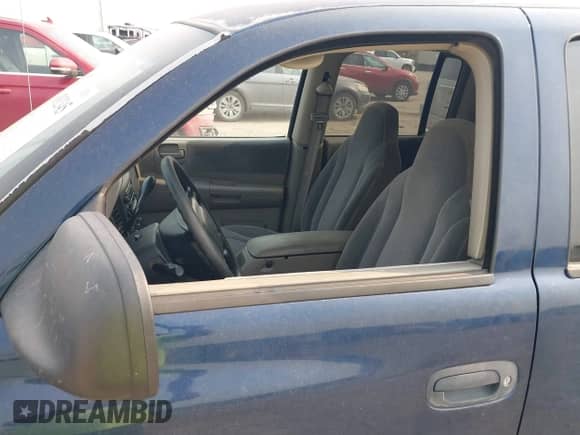 2002 Dodge Dakota SLT z VIN 1B7HG48NX2S682849, wystawiony jako IAAI lot #43032345 z przebiegiem 192 599 mil mil oraz . Historia ofert i sprzedaży dostępna na DreamBid. Obrazek 6.