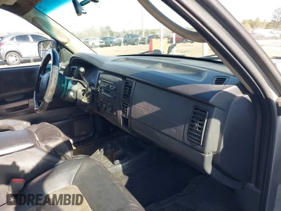2002 Dodge Dakota Sport with VIN 1B7HL38N92S558741, listed as a IAAI auction lot 41729937 with 223,138 mi miles and . Bid and sale history available at DreamBid. Image 5.