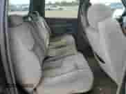 2005 Chevrolet Suburban LS z VIN 3GNEC16Z45G192705, wystawiony jako Copart lot #79030794 z przebiegiem 260 312 mil mil oraz Szkoda całkowita • Salvage title. Historia ofert i sprzedaży dostępna na DreamBid. Obrazek 11.