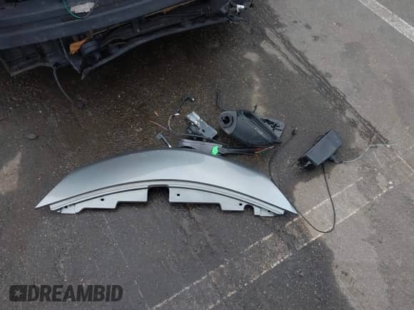 2015 Nissan Note S with VIN 3N1CE2CP6FL407774, listed as a IAAI auction lot 41853136 with Not provided miles and . Bid and sale history available at DreamBid. Image 11.