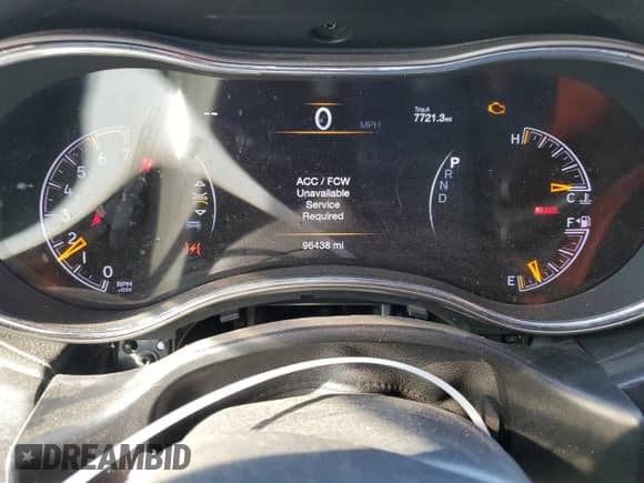 2018 Jeep Grand Cherokee Sterling with VIN 1C4RJFBT4JC220580, listed as a Copart auction lot 44012815 with 96,438 mi miles and Salvage title. Bid and sale history available at DreamBid. Image 9.