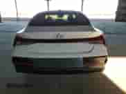 2024 Hyundai Elantra SEL z VIN KMHLS4DGXRU744986, wystawiony jako Copart lot #82137645 z przebiegiem 24 392 mil mil oraz Szkoda całkowita • Salvage title. Historia ofert i sprzedaży dostępna na DreamBid. Obrazek 6.