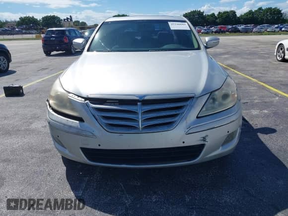 2009 Hyundai Genesis with VIN KMHGC46FX9U042296, listed as a IAAI auction lot 43340609 with 188,765 mi miles and . Bid and sale history available at DreamBid. Image 6.