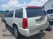 2011 Cadillac Escalade Premium с VIN 1GYS4CEF2BR128390, выставлен на аукционе IAAI как лот 42664621 с пробегом 320 270 миль миль и . История ставок и продаж доступна на DreamBid. Изображение 3.