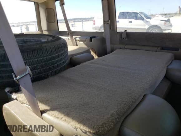 2002 Chevrolet Astro с VIN 1GNDM19X82B144695, выставлен на аукционе Copart как лот 81132434 с пробегом 155 103 миль миль и Списание • Salvage title. История ставок и продаж доступна на DreamBid. Изображение 11.