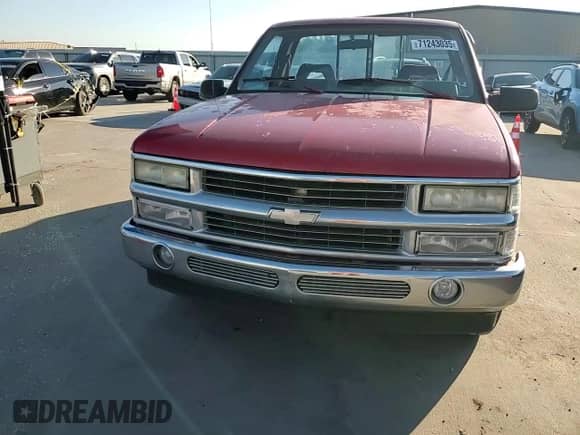 1992 Chevrolet Silverado 1500 с VIN 1GCDC14K8NZ144568, выставлен на аукционе Copart как лот 71243035 с пробегом 274 899 миль миль и Списание • Salvage title. История ставок и продаж доступна на DreamBid. Изображение 13.