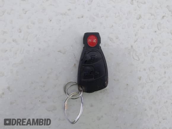 2002 Mercedes-Benz C 230/260/280/320 z VIN WDBRN47J12A358895, wystawiony jako IAAI lot #43536114 z przebiegiem 199 902 mil mil oraz . Historia ofert i sprzedaży dostępna na DreamBid. Obrazek 11.