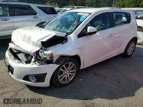2016 Chevrolet Sonic LT with VIN 1G1JC6SG9G4155828, listed as a Copart auction lot 81158495 with 81,883 mi miles and Salvage title. Bid and sale history available at DreamBid. Image 1.