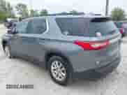 2021 Chevrolet Traverse LT Cloth z VIN 1GNERGKWXMJ101835, wystawiony jako IAAI lot #43141562 z przebiegiem 94 711 mil mil oraz . Historia ofert i sprzedaży dostępna na DreamBid. Obrazek 3.