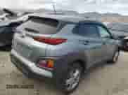 2020 Hyundai Kona SE с VIN KM8K1CAAXLU517121, выставлен на аукционе Copart как лот 80146645 с пробегом 37 534 миль миль и Списание • Salvage title. История ставок и продаж доступна на DreamBid. Изображение 3.
