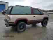 1993 Chevrolet Blazer с VIN 1GNEK18K1PJ396916, выставлен на аукционе Copart как лот 72332554 с пробегом 80 099 миль миль и Списание • Salvage title. История ставок и продаж доступна на DreamBid. Изображение 3.