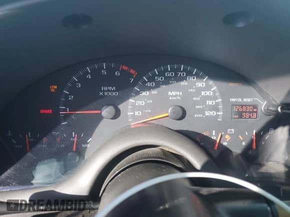 2002 Chevrolet Camaro с VIN 2G1FP22KX22151549, выставлен на аукционе Copart как лот 86514625 с пробегом 126 830 миль миль и Списание • Salvage title. История ставок и продаж доступна на DreamBid. Изображение 9.