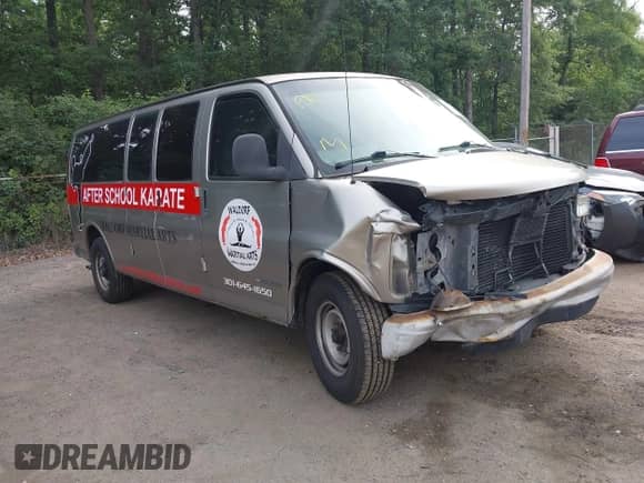 2001 Chevrolet Express with VIN 1GAHG39R211200819, listed as a IAAI auction lot 42444773 with 198,544 mi miles and . Bid and sale history available at DreamBid. Image 1.