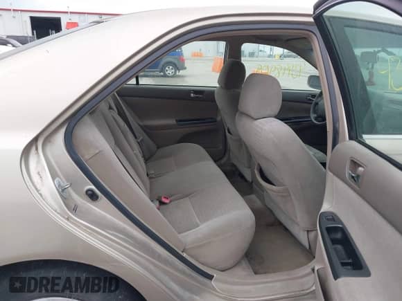 2005 Toyota Camry LE with VIN 4T1BE32K65U048561, listed as a IAAI auction lot 43448909 with 209,003 mi miles and . Bid and sale history available at DreamBid. Image 8.