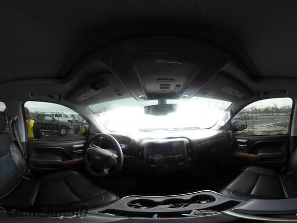 2017 Chevrolet Silverado 1500 LTZ z VIN 3GCUKSEC5HG161820, wystawiony jako IAAI lot #42139613 z przebiegiem 71 485 mil mil oraz . Historia ofert i sprzedaży dostępna na DreamBid. Obrazek 24.