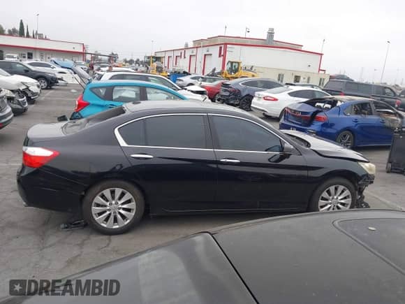 2014 Honda Accord EX-L with VIN 1HGCR2F82EA177714, listed as a IAAI auction lot 43075160 with 118,076 mi miles and . Bid and sale history available at DreamBid. Image 14.