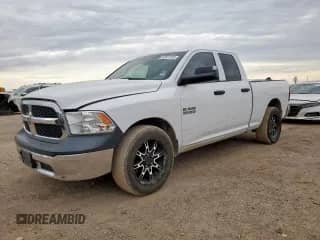2014 Ram 1500 Tradesman z VIN 1C6RR6FG8ES214788, wystawiony jako Copart lot #62613705 z przebiegiem 140 496 mil mil oraz Czysty tytuł • Clean title. Historia ofert i sprzedaży dostępna na DreamBid. Obrazek 1.