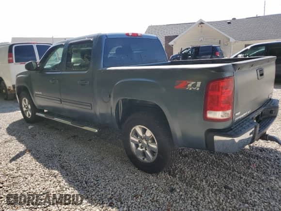 2011 GMC Sierra 1500 SLT z VIN 3GTP2WE34BG106643, wystawiony jako Copart lot #81302865 z przebiegiem 225 548 mil mil oraz Czysty tytuł • Clean title. Historia ofert i sprzedaży dostępna na DreamBid. Obrazek 2.