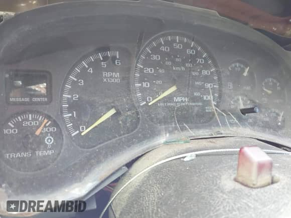 1999 Chevrolet Silverado 2500 LS z VIN 1GCGK29U5XZ183976, wystawiony jako IAAI lot #42990689 z przebiegiem Nie podano mil oraz . Historia ofert i sprzedaży dostępna na DreamBid. Obrazek 7.