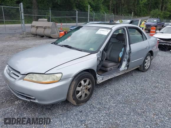 2002 Honda Accord EX with VIN 1HGCG56662A165924, listed as a IAAI auction lot 42681271 with 276,532 mi miles and . Bid and sale history available at DreamBid. Image 2.