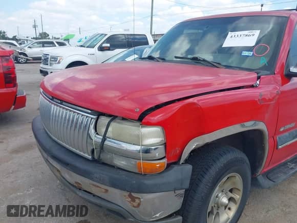 2002 Chevrolet Tahoe LS with VIN 1GNEC13V92R311538, listed as a IAAI auction lot 43337869 with 305,050 mi miles and . Bid and sale history available at DreamBid. Image 6.